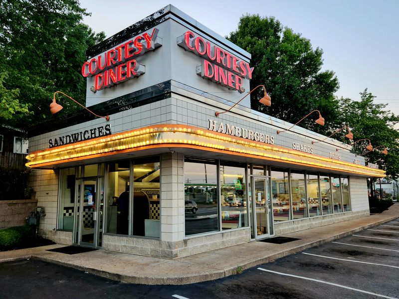 Courtesy Diner – St. Louis