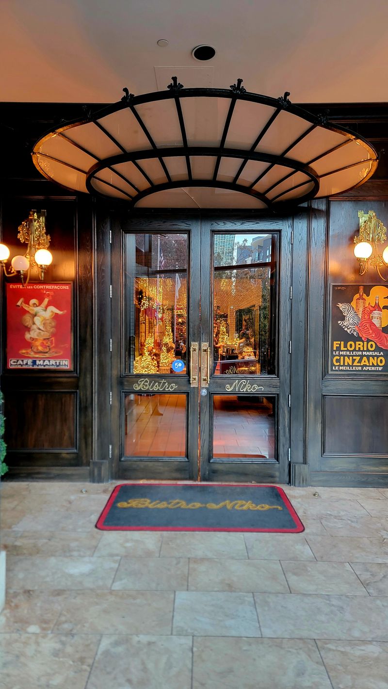 Cocktails at the Bar