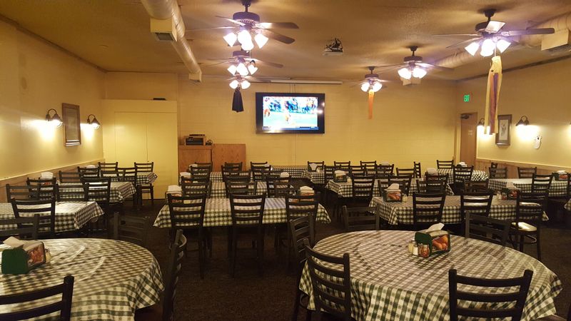 Dine In Vibes and Seating