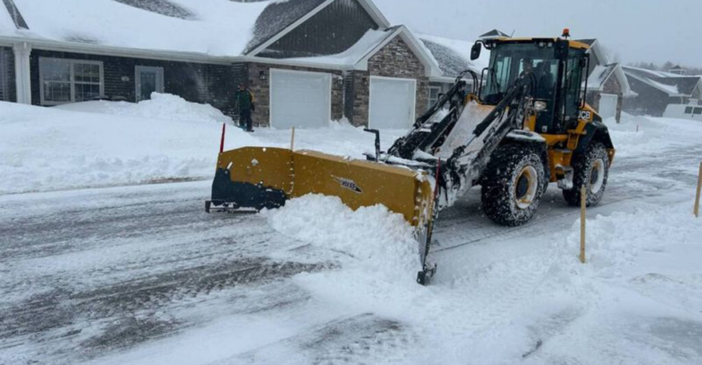 Winter’s First Sweep: Snowstorm Poised to Blanket NYC, Long Island & Central New York