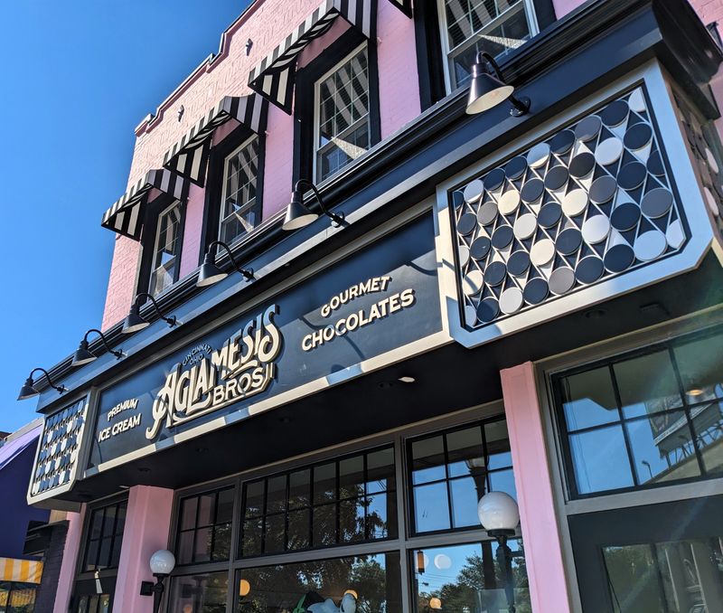 Aglamesis Bro’s Ice Cream & Chocolates - Cincinnati