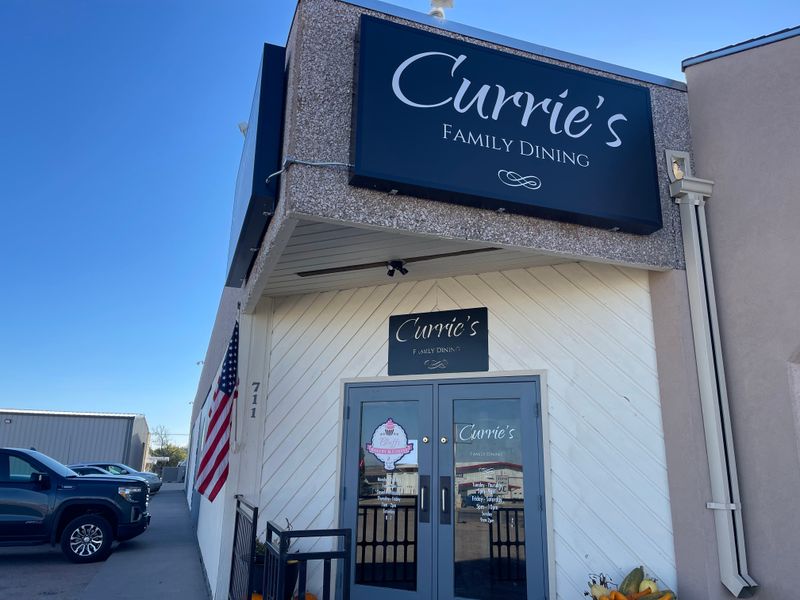Currie's Family Dining and Bluffs Bakery & Coffee – Pine Bluffs, WY