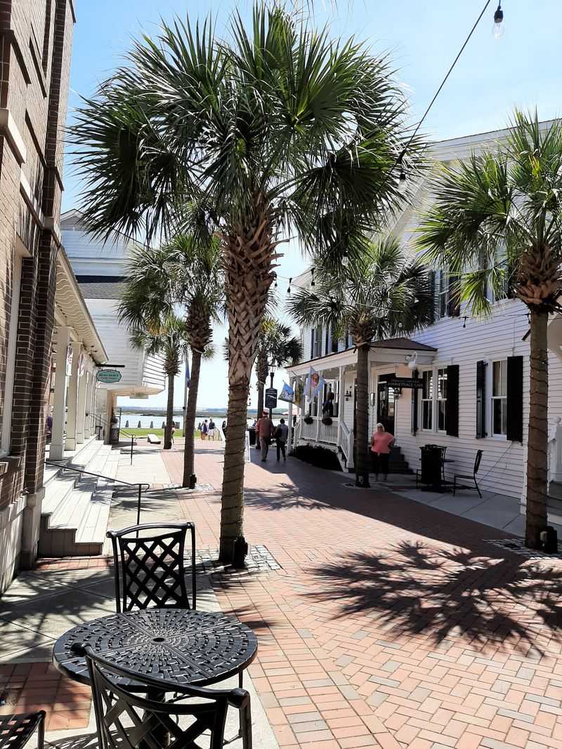 2) Walking The Historic District Feels Like Therapy You Can Afford