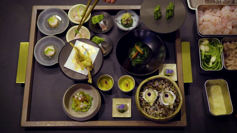 2) Healdsburg, California: farm-to-table with daily receipts