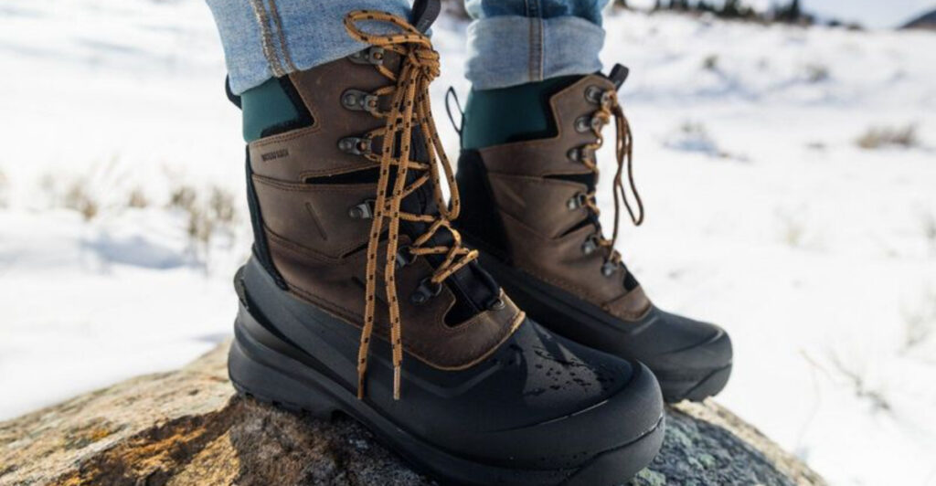 10 Best Walking Boots That Keep Feet Warm All Day in 2026