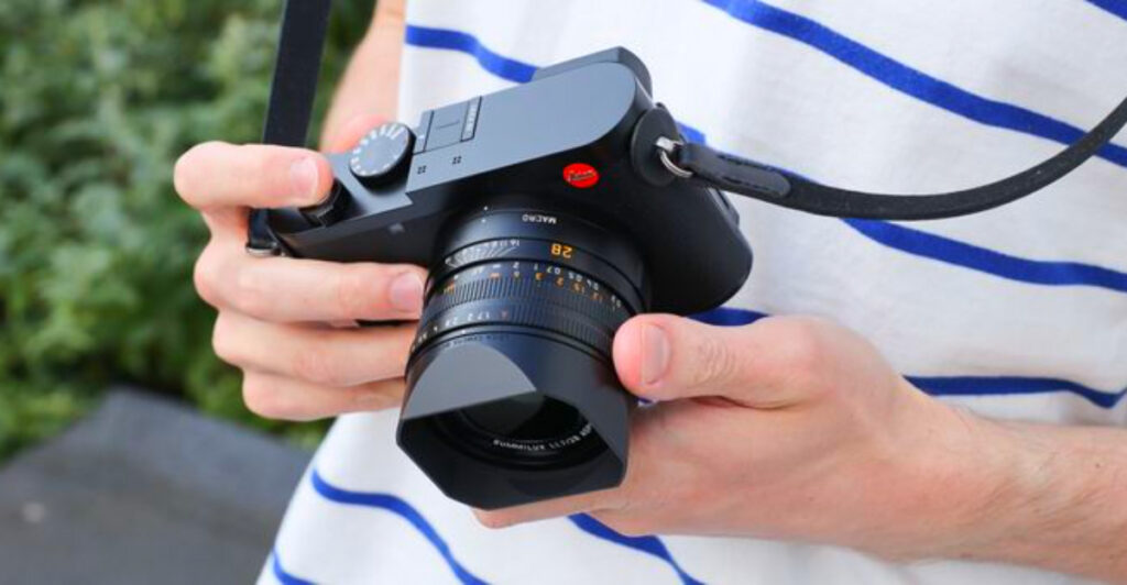 10 Compacts Cameras Built for Wandering Without a Shot List