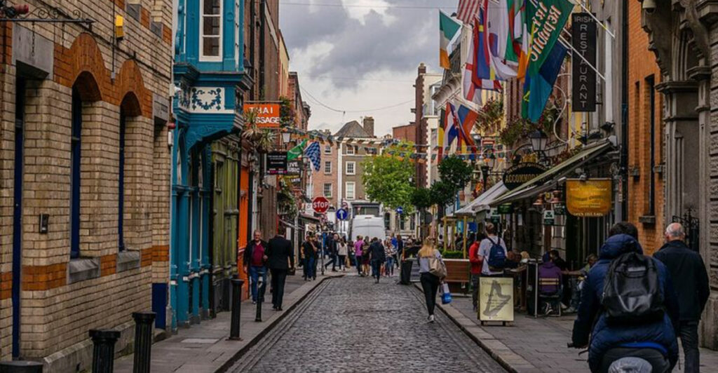 10 European Cities Seeing a Rise in Pickpocketing Targeting Tourists