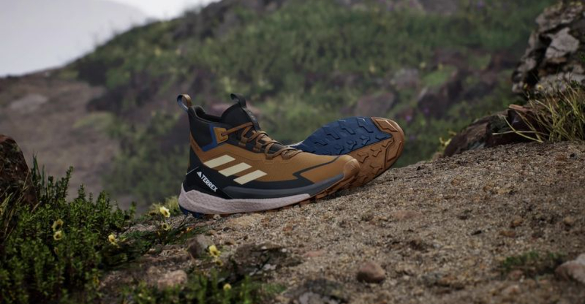 10 Travel Shoes Locals Wear in Rainy Cities