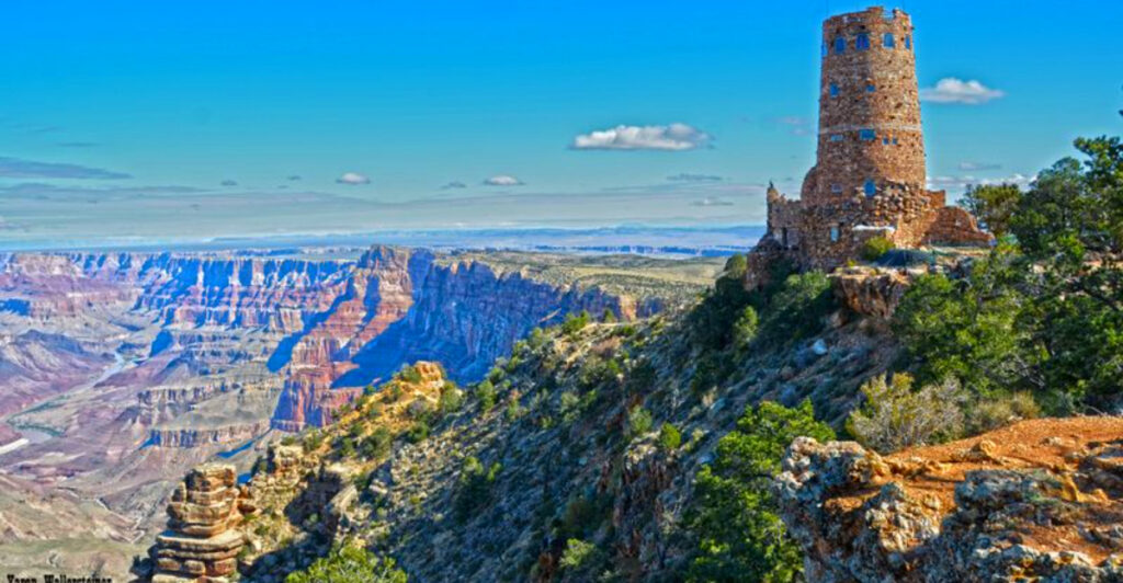 10 ‘You Won’t Believe This Is the U.S.’ Landscapes That Go Viral Every Time