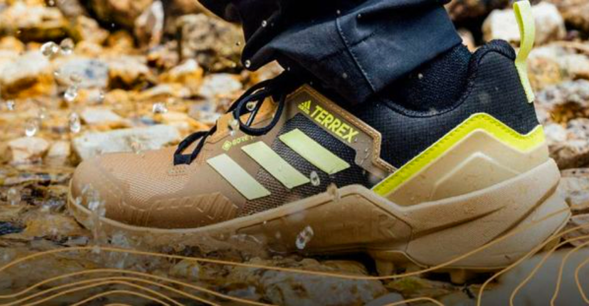 11 Shoes That Let You Walk Through Rain Without Sogginess