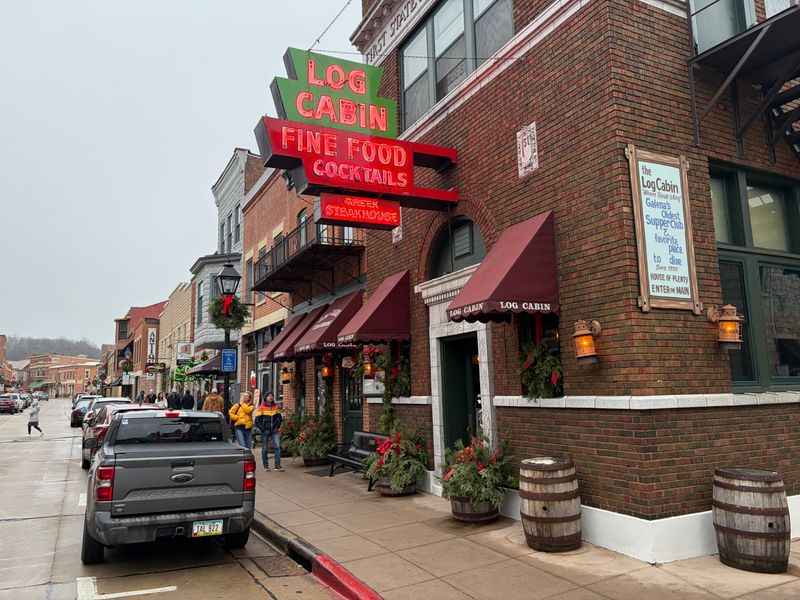 The Log Cabin Steakhouse (Galena)