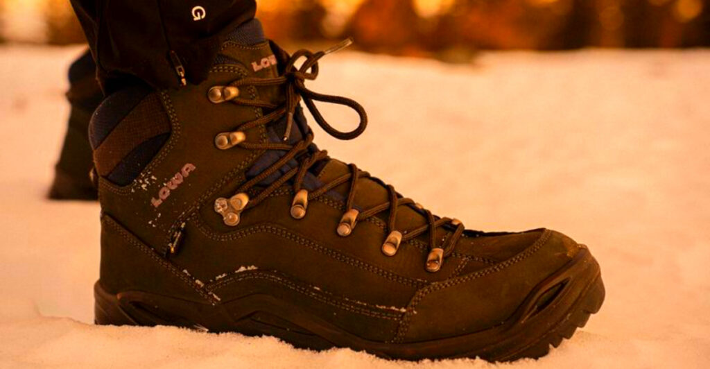 12 Best Waterproof Boots for Everglades and Swamp Trails