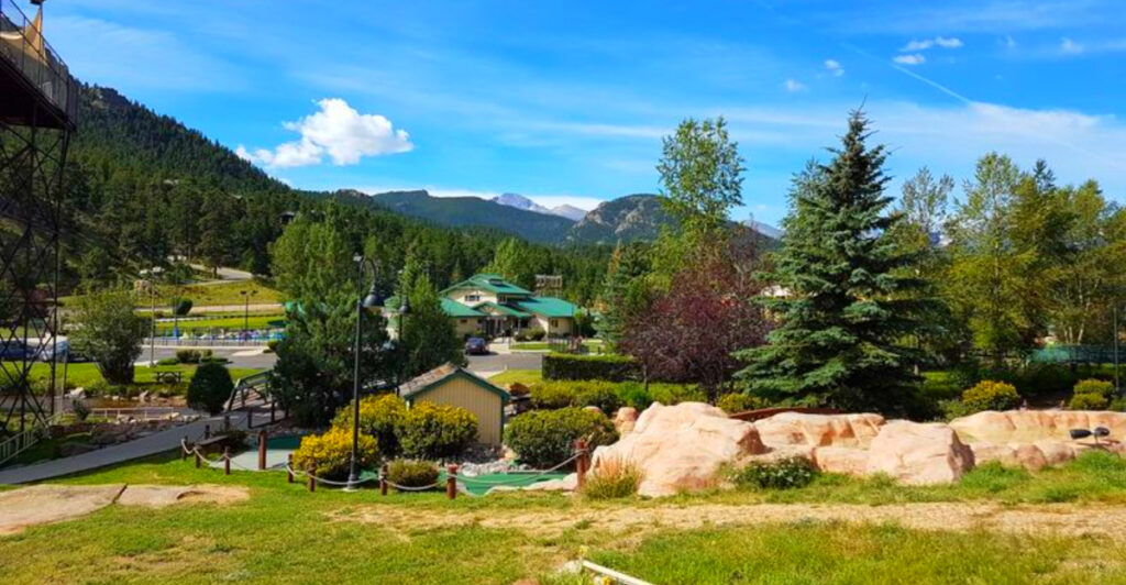 12 Colorado Mountain Towns That Locals Say Beat Aspen And Vail Every Time