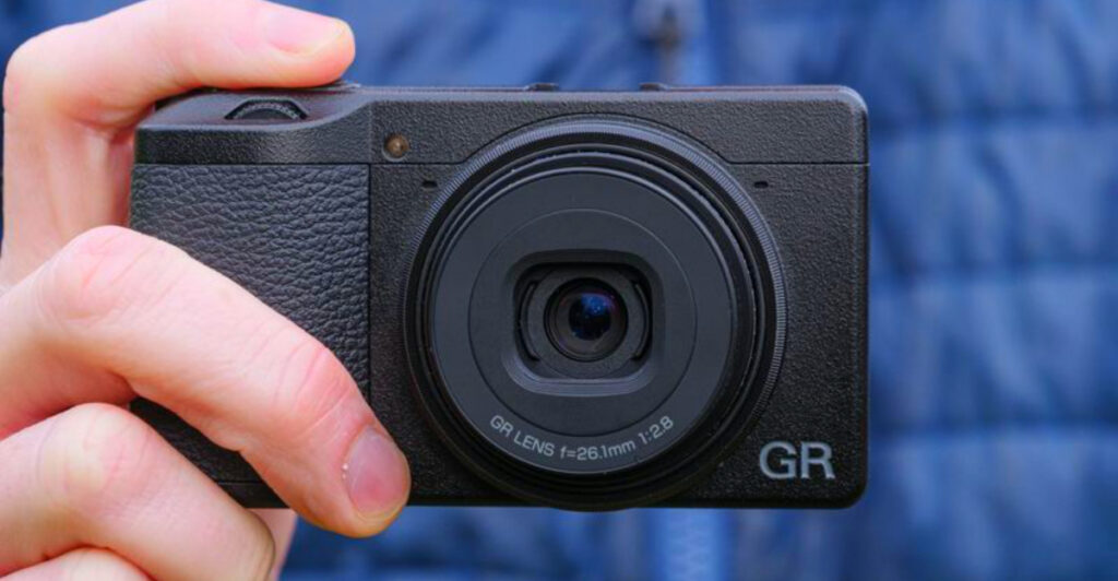 12 Compact Cameras That Excel on Backcountry Roads