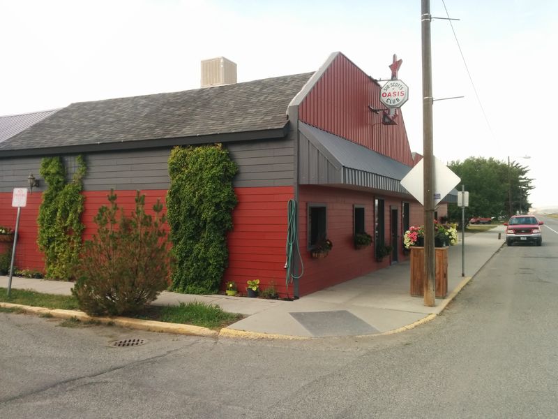 Sir Scott’s Oasis Steakhouse – Manhattan