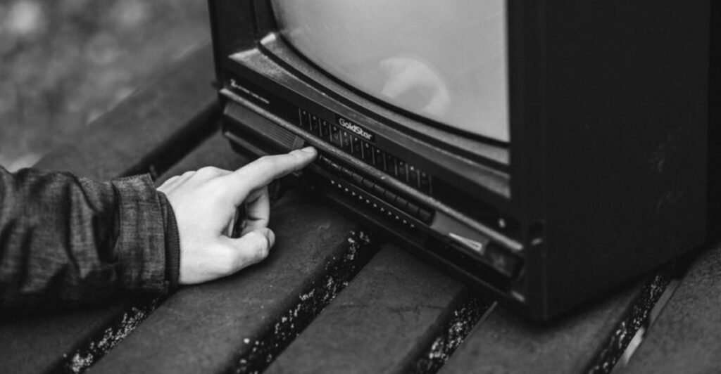 13 Memories That Instantly Separate Boomers from Millennials