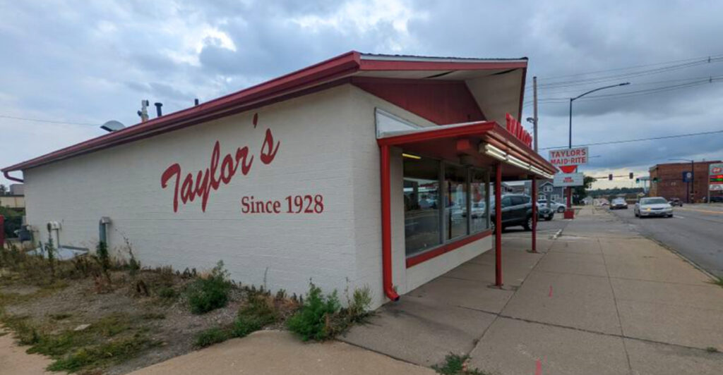 15 Can’t-Miss Restaurants in Iowa