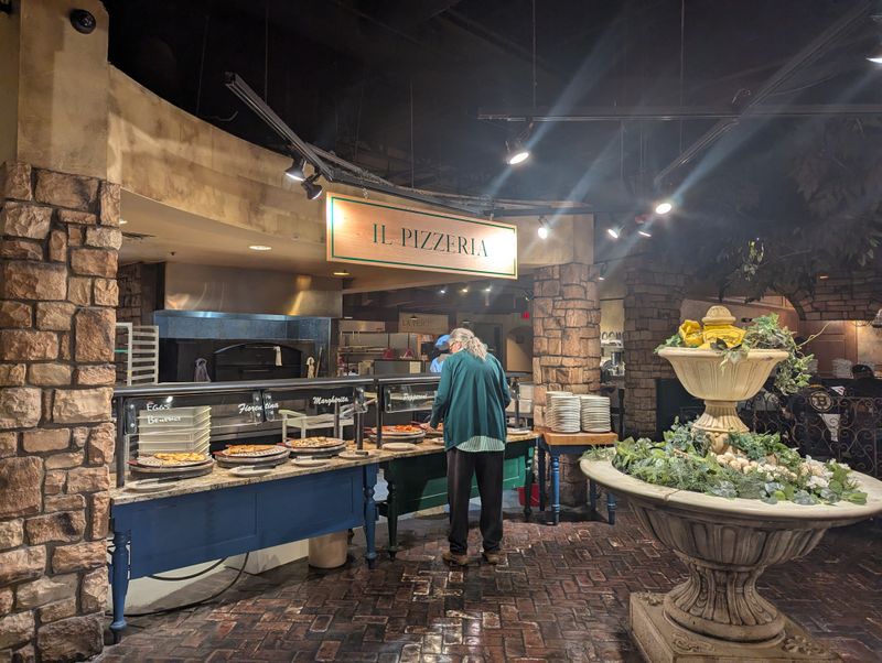 Cinzzetti's — Northglenn, CO