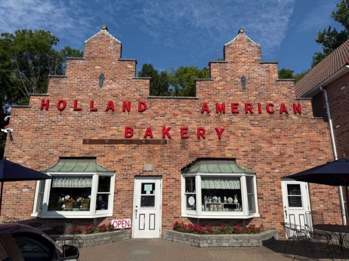 15 Underrated Dutch Bakeries Serving Pastries Like Oma Made