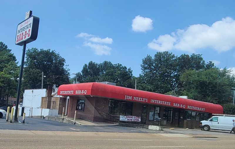 5) Jim Neely's Interstate Bar-B-Q (South Memphis)