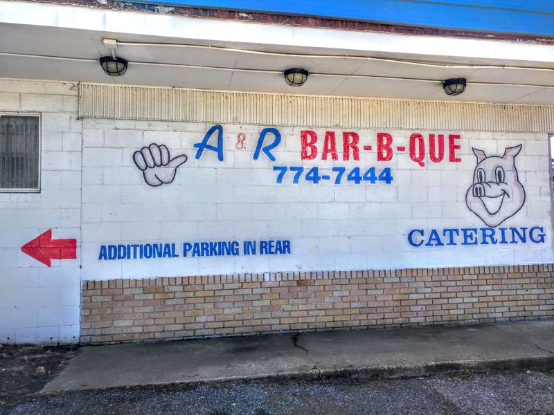 7) A&R Bar-B-Que (multiple Memphis locations)