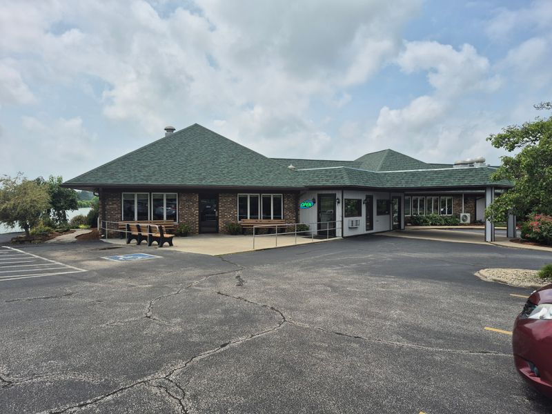 Stoll’s Lakeview Restaurant — Loogootee, IN