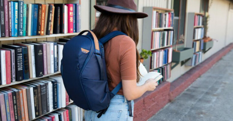 9 Minimalist Backpacks That Look Clean (Not Student-Vibes)