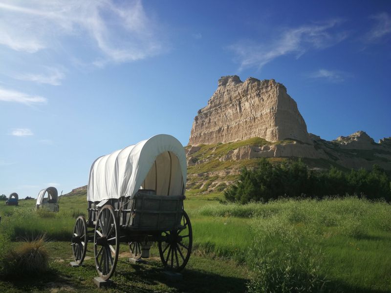 Also Guided California and Mormon Trail Travelers