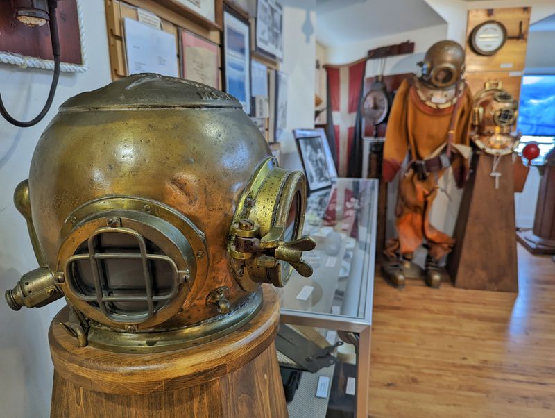 Shipwreck database and local memory