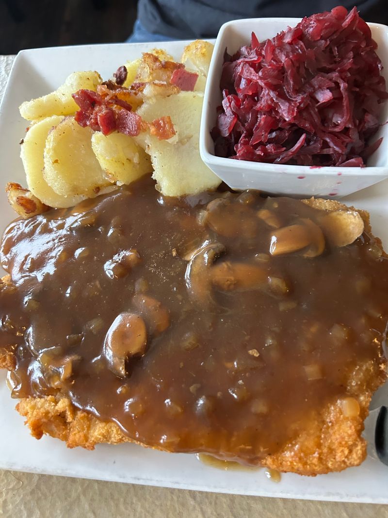 Classic Jägerschnitzel Experience