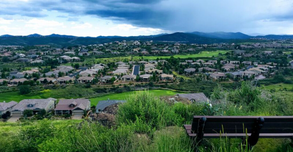 Arizona’s Cozy Mountain Town Where Stress Seems to Disappear