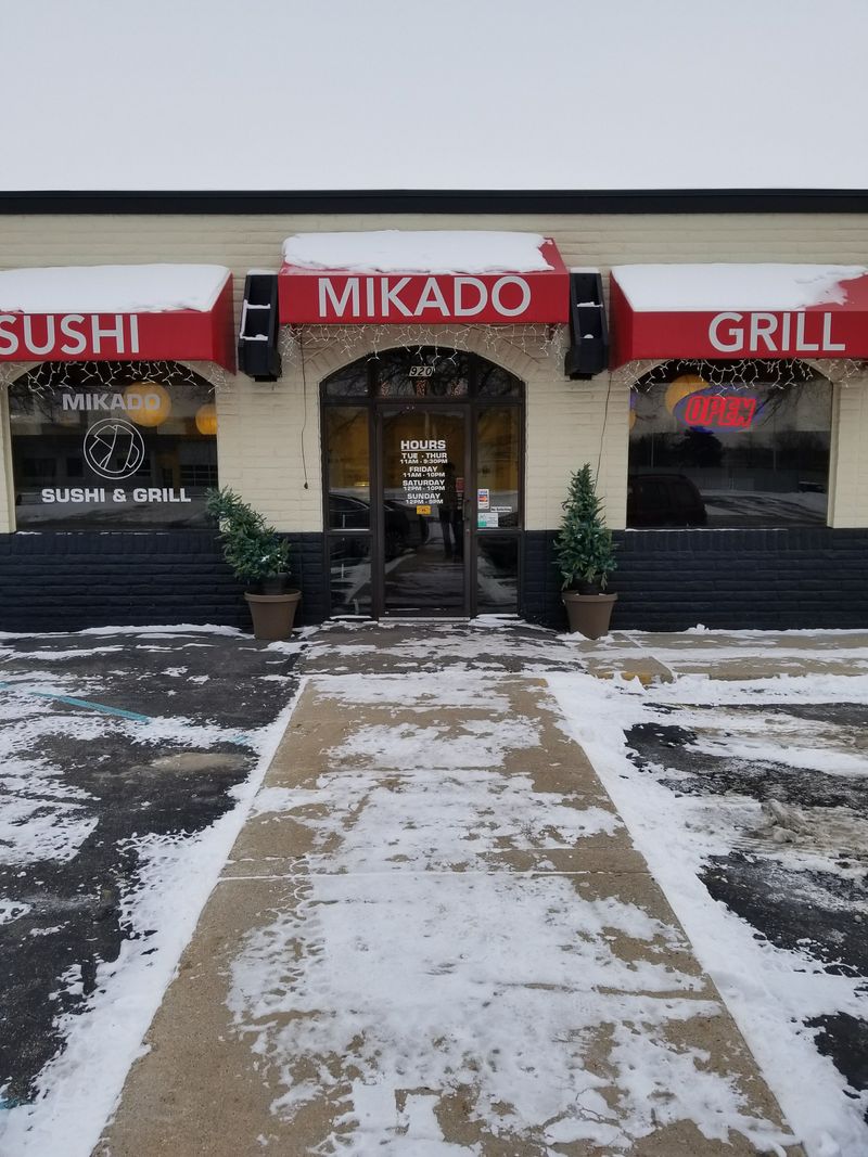 Mikado Sushi & Grill Buffet — Lansing, MI