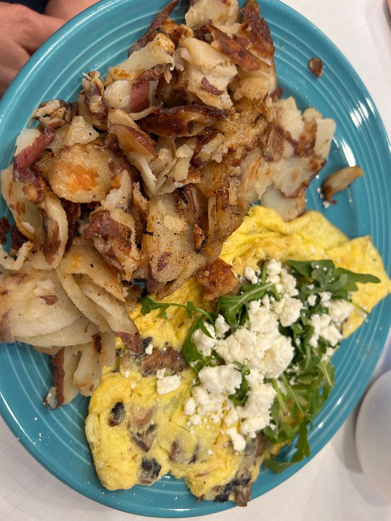 Omelettes with character