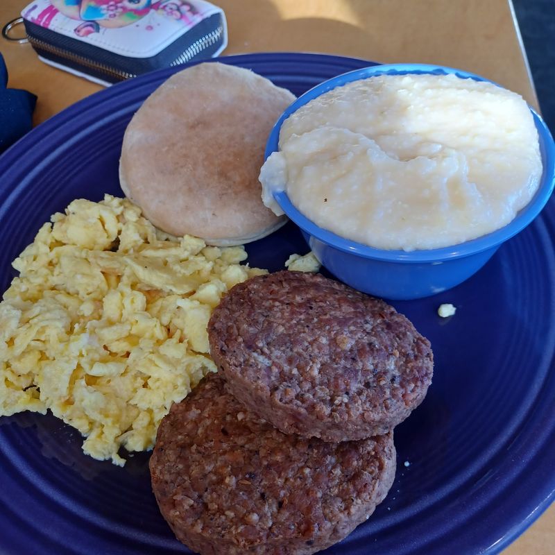 Breakfast, Seven Days a Week