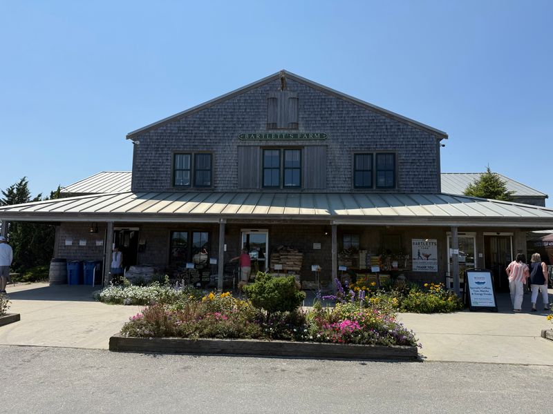 Bartlett’s Farm Picnic