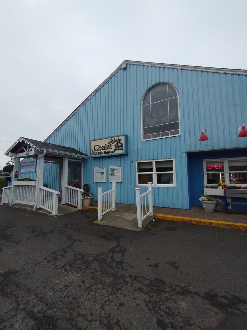 Chalet Restaurant & Bakery (Newport, OR)