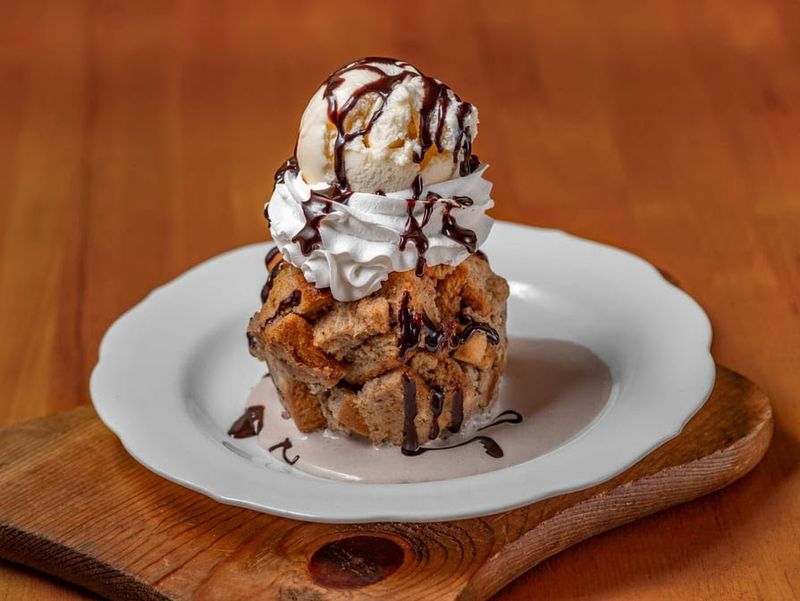 Dessert: Apple Strudel A La Mode