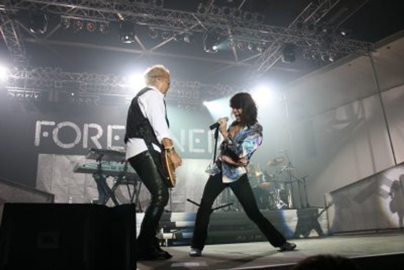 I Want to Know What Love Is - Foreigner