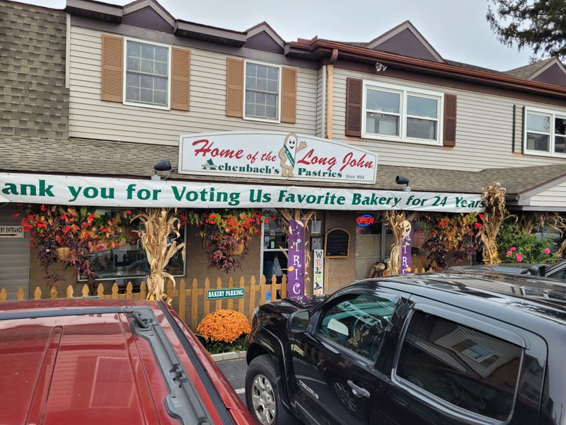 Achenbach’s Pastries - Leola