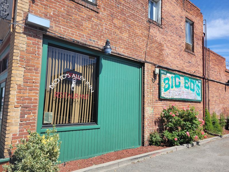 Big Ed's Alley Inn – Reno, NV