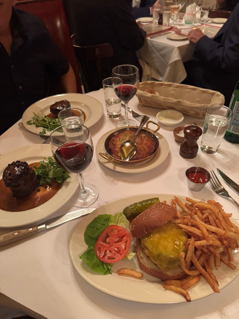 Minetta Burger With Cheese