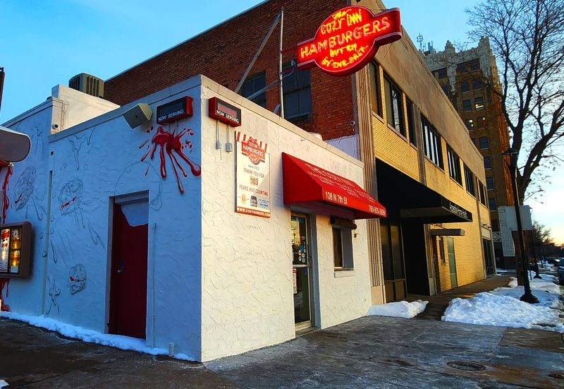 The Cozy Inn (Salina)