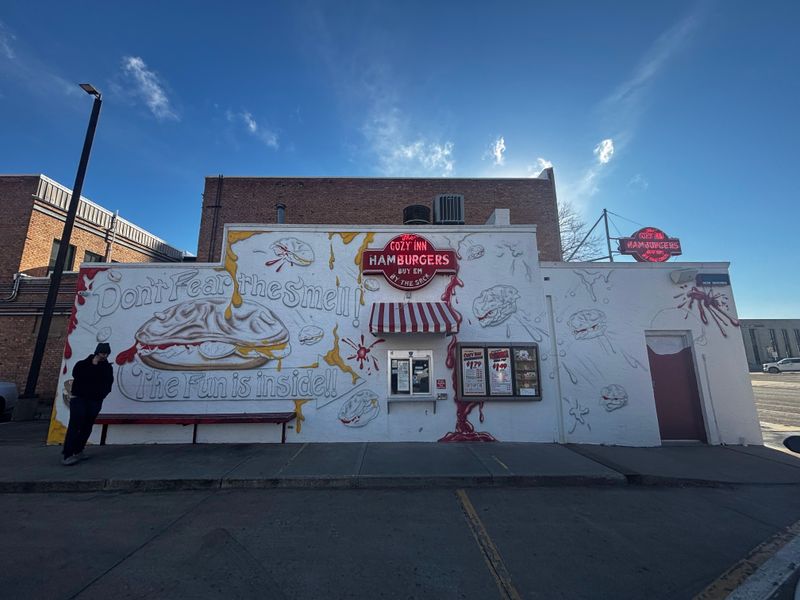 The Cozy Inn (Salina, KS)