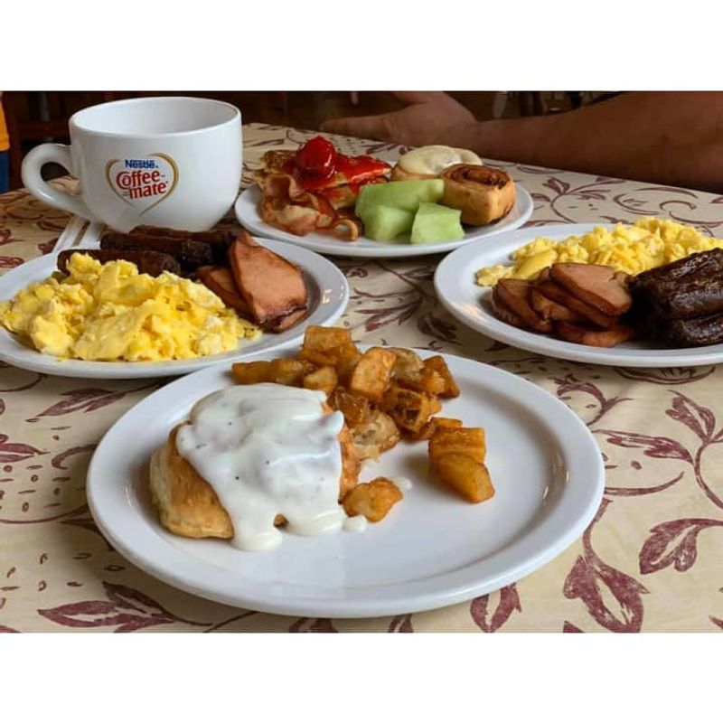 Reagan’s House of Pancakes – Breakfast Buffet Champion (Pigeon Forge)