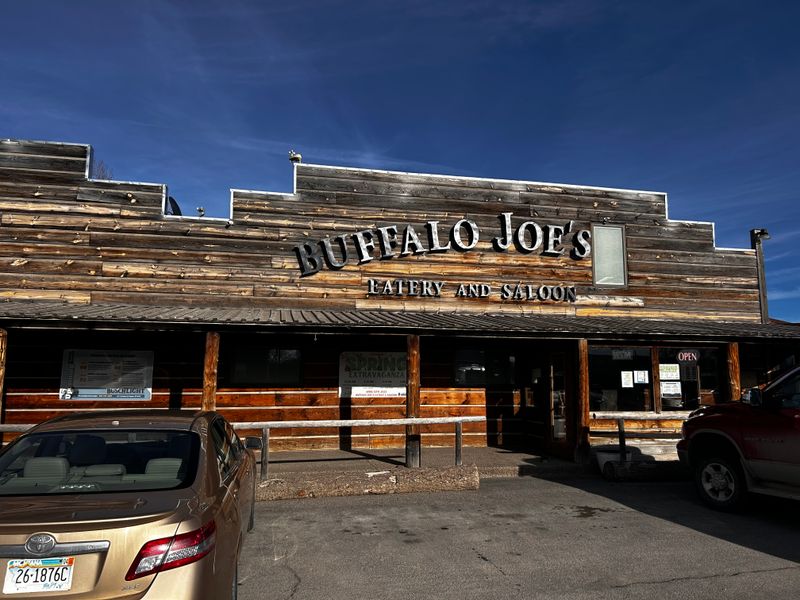 Buffalo Joe’s Eatery & Saloon - Dupuyer