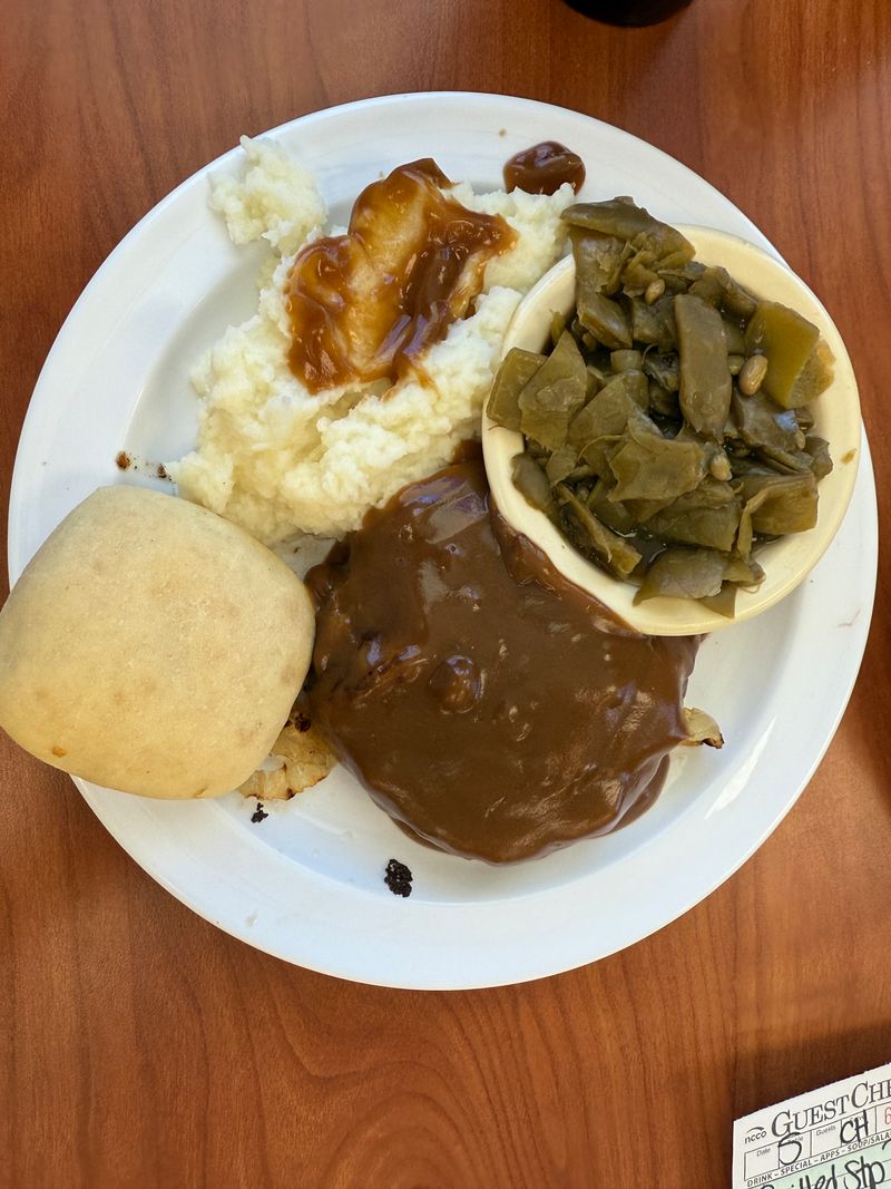 Lunch Plates That Mean Business