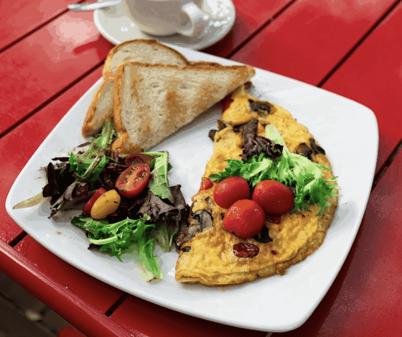 Vegetarian Omelette That Overdelivers