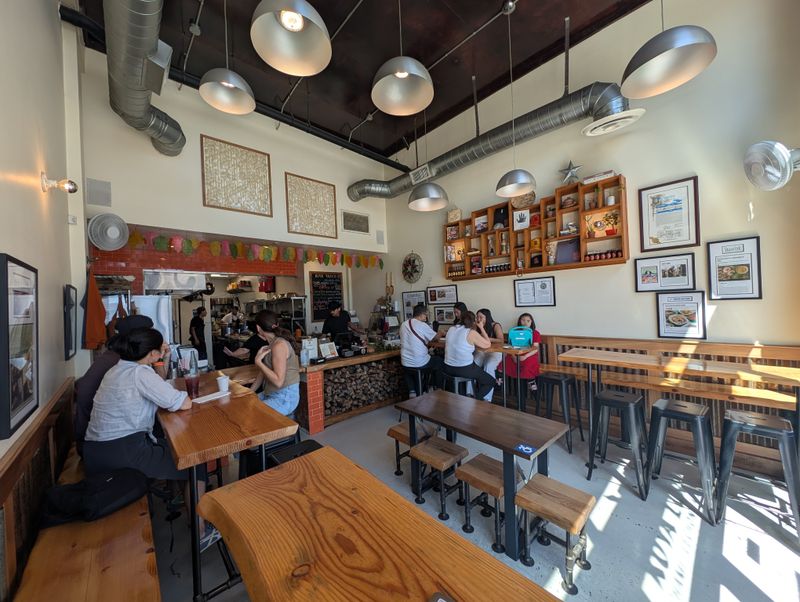 Dining Room Vibe on Melrose