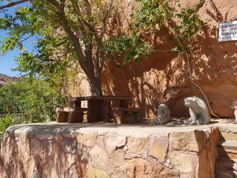 Hole In The Rock Road Adventures