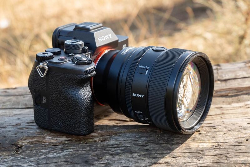 Mirrorless APS-C Kit Option (Entry DSLRs or Mirrorless)
